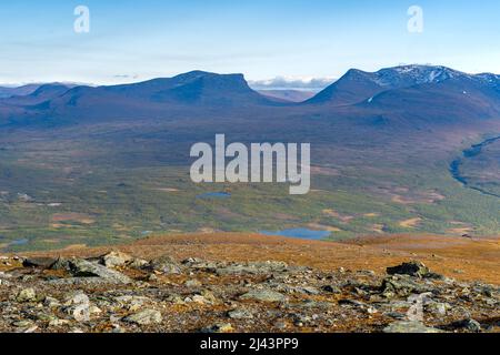 Mountain pass of Lapporten, Lapponian gate, viewed from Nuolja, or Njulla, in Abisko National Park in arctic Sweden. Adventure in remote arctic Stock Photo
