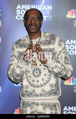 March 21, 2022, Los Angeles, California, USA: Snoop Dogg at the American  Song Contest Live Show Red Carpet at Universal Back Lot on March 21, 2022  in Los Angeles, CA (Credit Image: ©