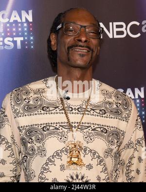 March 21, 2022, Los Angeles, California, USA: Snoop Dogg at the American  Song Contest Live Show Red Carpet at Universal Back Lot on March 21, 2022  in Los Angeles, CA (Credit Image: ©