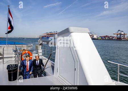 Rotterdam, Netherlands. 12th Apr, 2022. ROTTERDAM - King Willem-Alexander on board the Z8 during a visit to the port of Rotterdam. The theme of the visit was the energy transition in the port, the role of the Maasvlakte and hydrogen ambitions. Credit: POOL ROBIN UTRECHT /ANP/Alamy Live News Stock Photo