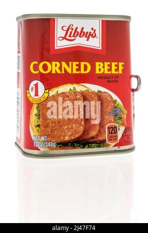 Winneconne, WI -10 April 2022: A can of Libbys corned beef on an isolated background Stock Photo