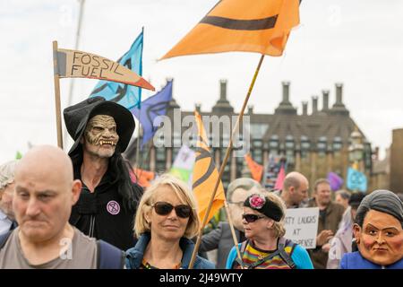 London, UK. 13th Apr, 2022. London 13th Apr. 2022 XR protest on Westminster Bridge, London UK Credit: Ian Davidson/Alamy Live News Stock Photo