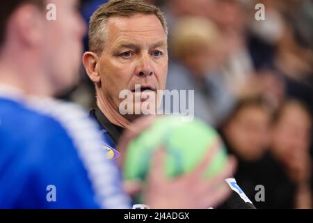 Kiel, Germany. 13th Apr, 2022. Handball: World Cup qualifying, Germany - Faroe Islands, Europe, knockout round, 3rd qualifying round, first leg, Wunderino Arena. Germany coach Alfred Gislason on the sidelines. Credit: Frank Molter/dpa/Alamy Live News Stock Photo