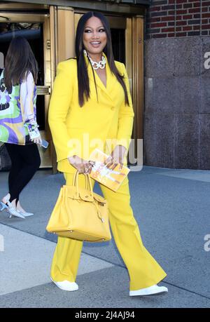New York, NY, USA. 13th Apr, 2022. Garcelle Beauvais seen leaving for CBS Studios to promote her new book Love Me as I Am on April 13, 2022 in New York City. Credit: Rw/Media Punch/Alamy Live News Stock Photo