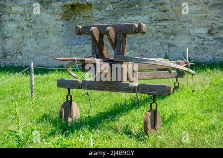 Ballista, ancient missile weapon that launched a large projectile at a ...