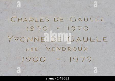 Monument to Charles de Gaulle (1890-1970) and Yvonne Vendroux (1900-1979) who got married at the Notre Dame Church in Calais, France Stock Photo