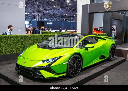 New York, USA. 13th Apr, 2022. An Italian-made Lamborghini Huracan on display at The 2022 New York International Auto Show at the Javits Center in New York City. The normally annual show opened today after it was cancelled the two previous years due to the COVID-19 pandemic. Credit: Enrique Shore/Alamy Live News Stock Photo