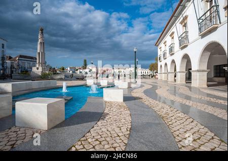 Cityscape at the town square Praca da Republica, Tavira, Algarve, Portugal, Europe | Town Square Praca da Republica in Tavira in the Algarve in Portug Stock Photo