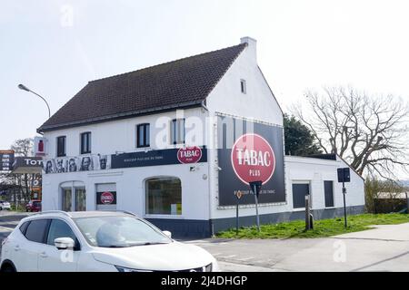 tobacco road belgium Duty-free tobacco shop, Adinkerke area, Belgium Stock Photo