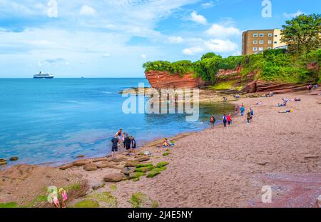 Fairy Cove (フェアリーコブ) ファンベール delisiosso view-of-fairy-cove-in-paignton
