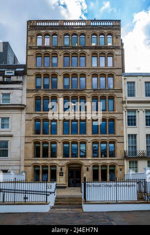 The Royal College of Radiologists London - The HQ of the Royal College of Radiologists (RCR) on 63 Lincoln's Inn Fields, Holborn, London. Stock Photo