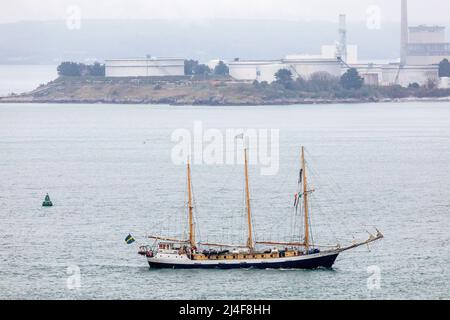 Crosshaven, Cork, Ireland. 14th April, 2022. Swedish triple masted schooner Alva passes out the harbour as she departs after a short visit to Cork, Ireland. . - Credit; David Creedon / Alamy Live News Stock Photo