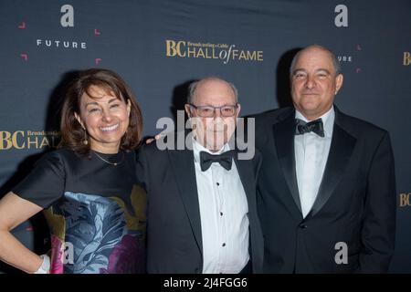 New York, USA. 14th Apr 2022. NEW YORK, NEW YORK - APRIL 14: Nomi Bergman, Bob Miron and Steve Miron attend the 2022 Broadcasting & Cable Hall of Fame at The Ziegfeld Ballroom on April 14, 2022 in New York City. Credit: Ron Adar/Alamy Live News Stock Photo