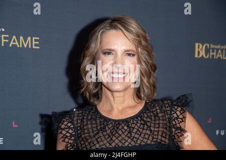 New York, USA. 14th Apr 2022. NEW YORK, NEW YORK - APRIL 14: Hannah Storm attends the 2022 Broadcasting & Cable Hall of Fame at The Ziegfeld Ballroom on April 14, 2022 in New York City. Credit: Ron Adar/Alamy Live News Stock Photo