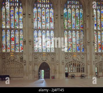 KINGS COLLEGE CHAPEL CAMBRIDGE THE LARGE STAINED GLASS WINDOWS AND ENTRANCE DOORWAY Stock Photo