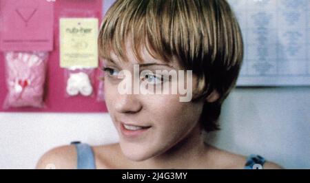 CHLOE SEVIGNY in KIDS (1995), directed by LARRY CLARK. Credit: EXCALIBUR FILMS / Album Stock Photo