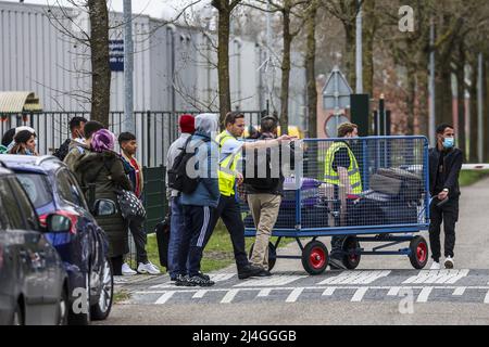 Ter Apel, Netherlands. 15th Apr 2022. 2022-04-15 13:47:24 TER APEL - Asylum seekers arrive at the Ter Apel application center. According to the state secretary, the reception of asylum seekers must 'really improve'. ANP VINCENT JANNINK netherlands out - belgium out Credit: ANP/Alamy Live News Stock Photo