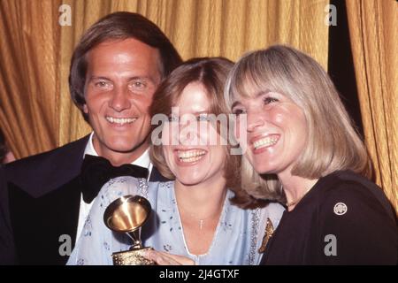 Debby Boone with father Pat Boone and mother Shirley Boone at the 20th ...