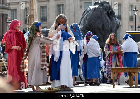 Trafalgar Square, London, UK. 15th Apr 2022. The Passion of Jesus, performed by the Wintershall players. Credit: Matthew Chattle/Alamy Live News Stock Photo