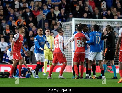 Tavernier injury shocker could see Rangers captain out till 2023