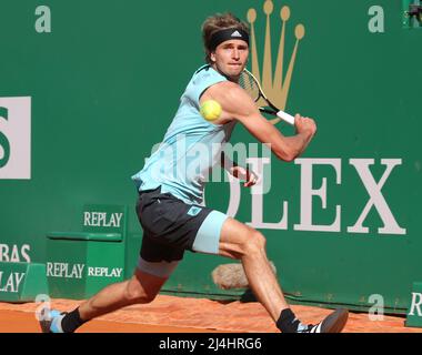 Roquebrune Cap Martin, France. 15th Apr, 2022. Germany's Alexander Zverev returns the ball during the singles quarter-final match against Italy's Jannik Sinner at the Monte-Carlo Masters tennis tournament in Roquebrune Cap Martin, France, April 15, 2022. Credit: Serge Haouzi/Xinhua/Alamy Live News Stock Photo