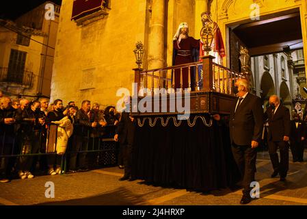 Vendrell, Spain. 15th Apr, 2022. The image of Jesus Christ with the olive branch is protected by the brotherhood of the Church of Sant Salvador in El Vendrell during the Procession of Silence. On Easter Friday, the Procession of Silence is celebrated in Vendrell, which symbolizes the burial of Jesus Christ. Credit: SOPA Images Limited/Alamy Live News Stock Photo