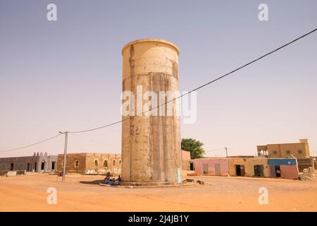 Mauritania, Chinguetti, old town, water collector Stock Photo