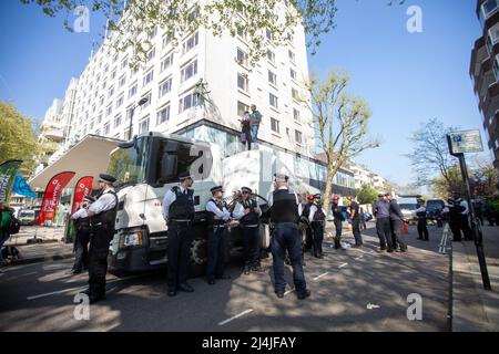 London, England, UK. 16th Apr, 2022. Extinction Rebellion activists including Olympic gold medalist ETIENNE STOTT stopped oil truck across Hyde Park in fossil fuel protest. (Credit Image: © Tayfun Salci/ZUMA Press Wire)