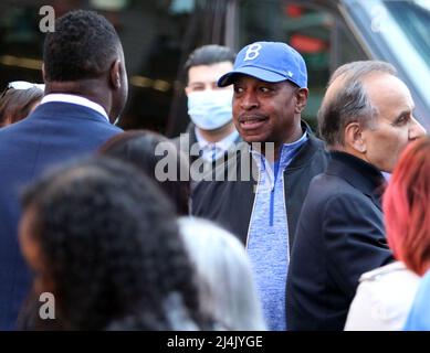 April 15, 22, 2022. Ken Griffey Jr attend Jackie Robinson Day 2022 a  Tribute around MLB on 75th anniversary of Robinson's debut in Time Square  in New York April 15, 2022 Credit; RW/MediaPunch Stock Photo - Alamy