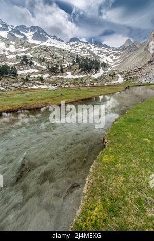 Alba stream, Posets Maladeta natural park, Pyrenees Stock Photo