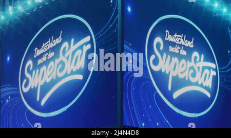 Cologne, Germany. 16th Apr, 2022. The logo of DSDS (Deutschland sucht den Superstar) can be seen in the first theme show. Credit: Roberto Pfeil/dpa/Alamy Live News Stock Photo