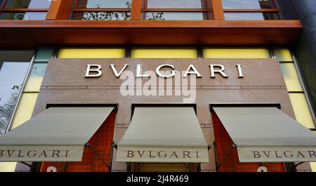 Bulgari shop front logo sign hi-res stock photography and images - Alamy