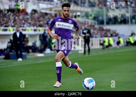 Gonzalez Fiorentina carries the ball during the italian soccer Serie A  match ACF Fiorentina vs Empoli FC on April 03, 2022 at the Artemio Franchi  stadium in Florence, Italy (Photo by Valentina