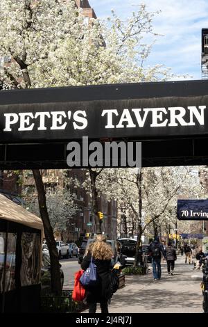 Pete's Tavern in the Gramercy Park neighborhood has been operating since 1864, New York City, USA  2022 Stock Photo