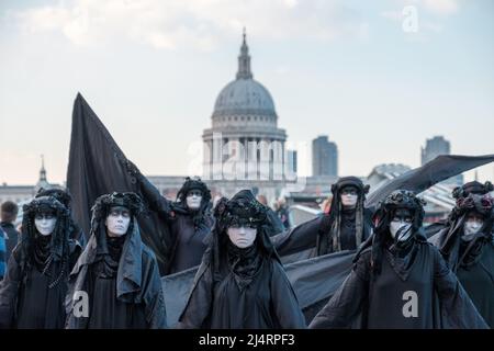 XR commits to taking over four bridges in London which include, Westminster, Lambeth, Waterloo & Blackfriars Bridge, and hold the front of Tate Modern Stock Photo