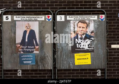 Official boards for 2022 French presidential election in France, Second Round Stock Photo