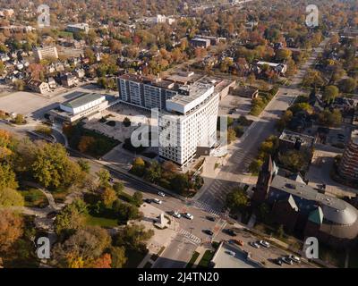 London Ontario Canada, November 6 2021. City Hall building aerial, 300 Dufferin Ave. Luke Durda/Alamy Stock Photo