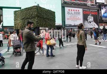 April 17, 2022, New York, USA: (NEW) Easter Celebration in New York. April 17, 2022, New York, USA: Many New Yorkers and tourists crowd the city during the Easter celebration sightseeing, taking pictures and enjoying the parks, Times Square, Broadway shows among others. ItÃ¢â‚¬â„¢s difficult to move around easily especially at Times Square during this Easter celebration. Lots of things to do and see and also good business day for street vendors and performers. And not to forget to mention the Rockefeller centerÃ¢â‚¬â„¢s ski ground special musical dance performance with Dj playing the oldies so Stock Photo