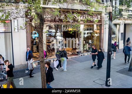 Perfume shop in oxford street in central london hi-res stock photography  and images - Alamy