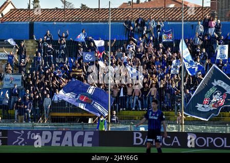 Como, Italy. 04th Dec, 2021. Fans of Como during Como 1907 vs AC Pisa,  Italian soccer Serie B match in Como, Italy, December 04 2021 Credit:  Independent Photo Agency/Alamy Live News Stock Photo - Alamy