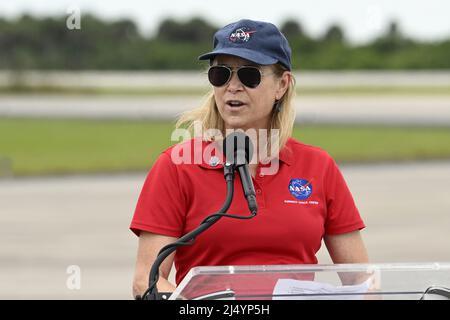 KSC Director Janet Petro welcomes NASA's fourth crew to be launched to the International Space Station at the Landing Facility at the Kennedy Space Center, Florida on Monday, April 18, 2022. Photo by Joe Marino/UPI Credit: UPI/Alamy Live News Stock Photo