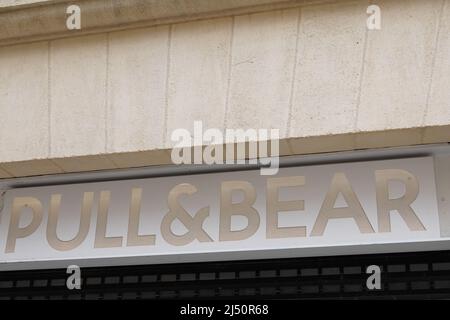 Pullbear hi-res stock photography and - Alamy