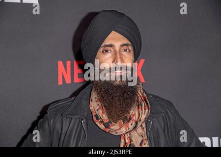 NEW YORK, NEW YORK - APRIL 19: Waris Ahluwalia attends Netflix's 'Russian Doll' Season 2 Premiere at The Bowery Hotel on April 19, 2022 in New York City. Stock Photo