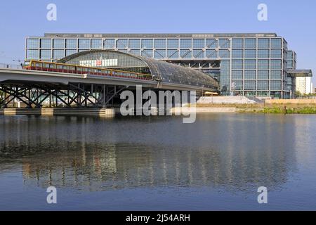 Berlin Hauptbahnhof (Berlin Central Station), Lehrter Bahnhof, Germany, Berlin Stock Photo