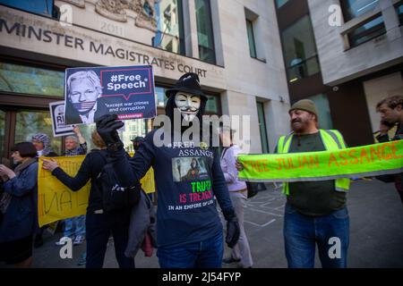 London, England, UK. 20th Apr, 2022. Supporters of Wikileaks founder Julian Assange gather outside Westminster Magistrates Court as British judge prepares to issue extradition order to US. (Credit Image: © Tayfun Salci/ZUMA Press Wire) Stock Photo