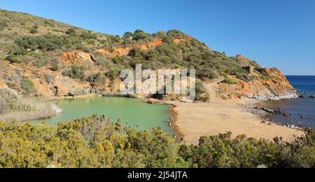 Green Terranera sulfuric lake, Elba Island, Italy Stock Photo