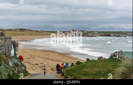 View of Treath Llydan beach at Rhosneigr, Anglesey, North Wales, UK. Taken on 5th April 2022. Stock Photo