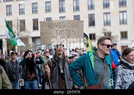 Berlin, Germany. 20th Apr, 2022. People gathered in Berlin to celebrate the green herb on today's global 420 cannabis weed day (Credit Image: © Michael Kuenne/PRESSCOV via ZUMA Press Wire) Stock Photo