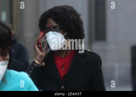 New York, USA. April 20, 2022. Convicted ex judge Sylvia Ash leaves SDNY court after being sentenced to 15 months in prison.  Photo: Matthew Russell Lee / Inner City Press Stock Photo