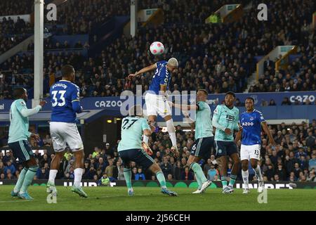 Everton, UK. 20th Apr, 2022. Richarlison of Everton (c) heads the ball wide of the goal. Premier League match, Everton v Leicester City at Goodison Park in Liverpool on Wednesday 20th April 2022. this image may only be used for Editorial purposes. Editorial use only, license required for commercial use. No use in betting, games or a single club/league/player publications. pic by Chris Stading/Andrew Orchard sports photography/Alamy Live news Credit: Andrew Orchard sports photography/Alamy Live News Stock Photo